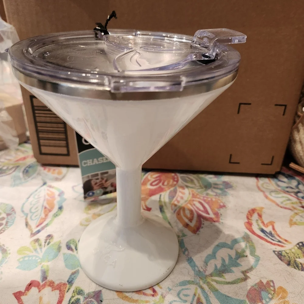 Orca Chasertini Pearl White Martini Glass NWT 8 Oz.